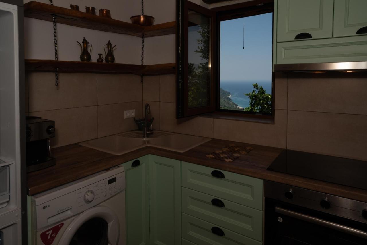 Aristoteli'S Stone House Makrirrákhi エクステリア 写真