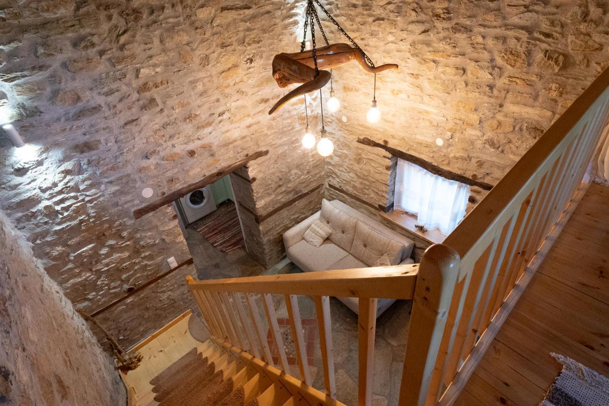 Aristoteli'S Stone House Makrirrákhi エクステリア 写真